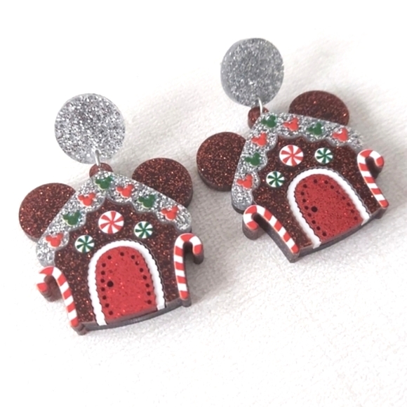 Christmas Collection - Mickey Mouse Gingerbread House - Picture 2 of 4